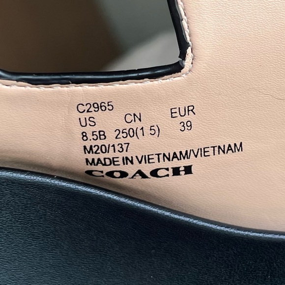 Coach (NWOT) piper leather blue size 8.5 B sandals shoes clothes - Picture 12 of 17